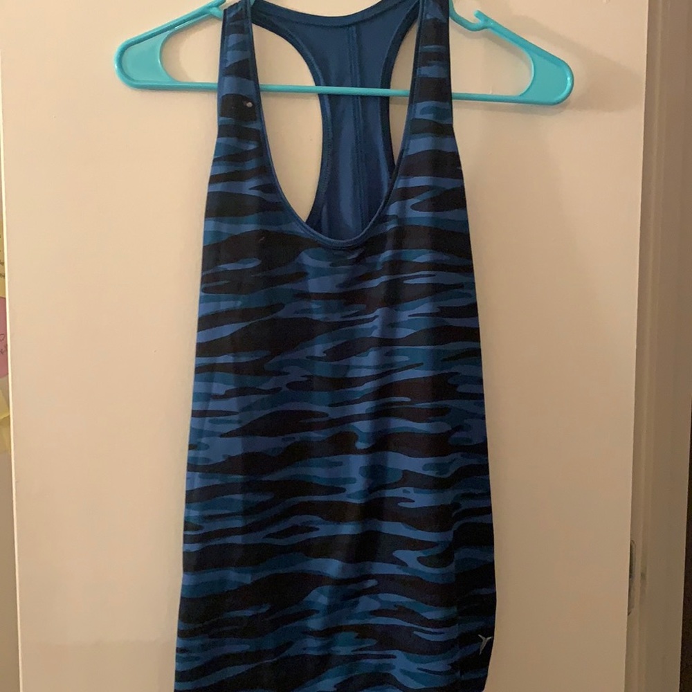 Old navy active tank